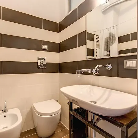 Cinque Terre The Harbour Apt - Two Bathrooms La Spezia Room photo